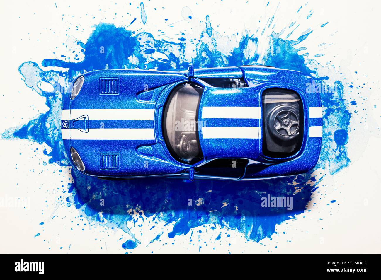 Fine art photo on a mould breaking design in graphic automotive fluidity. Dodge Viper GTS Stock Photo