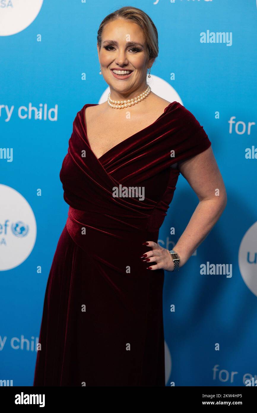 New York, NY, USA. 29th Nov, 2022. Gillian Hearst at arrivals for The