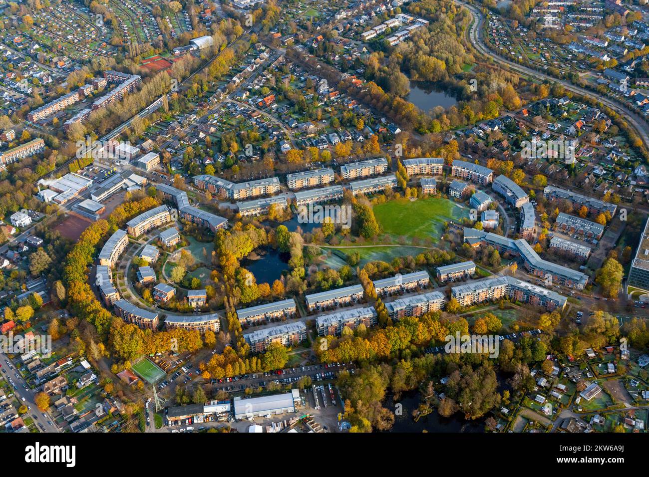 Aerial view of the housing estate Hamburg Trabrennbahn Farmsen, house, apartment building, block of flats, house, tenement, round, racecourse, former, Stock Photo