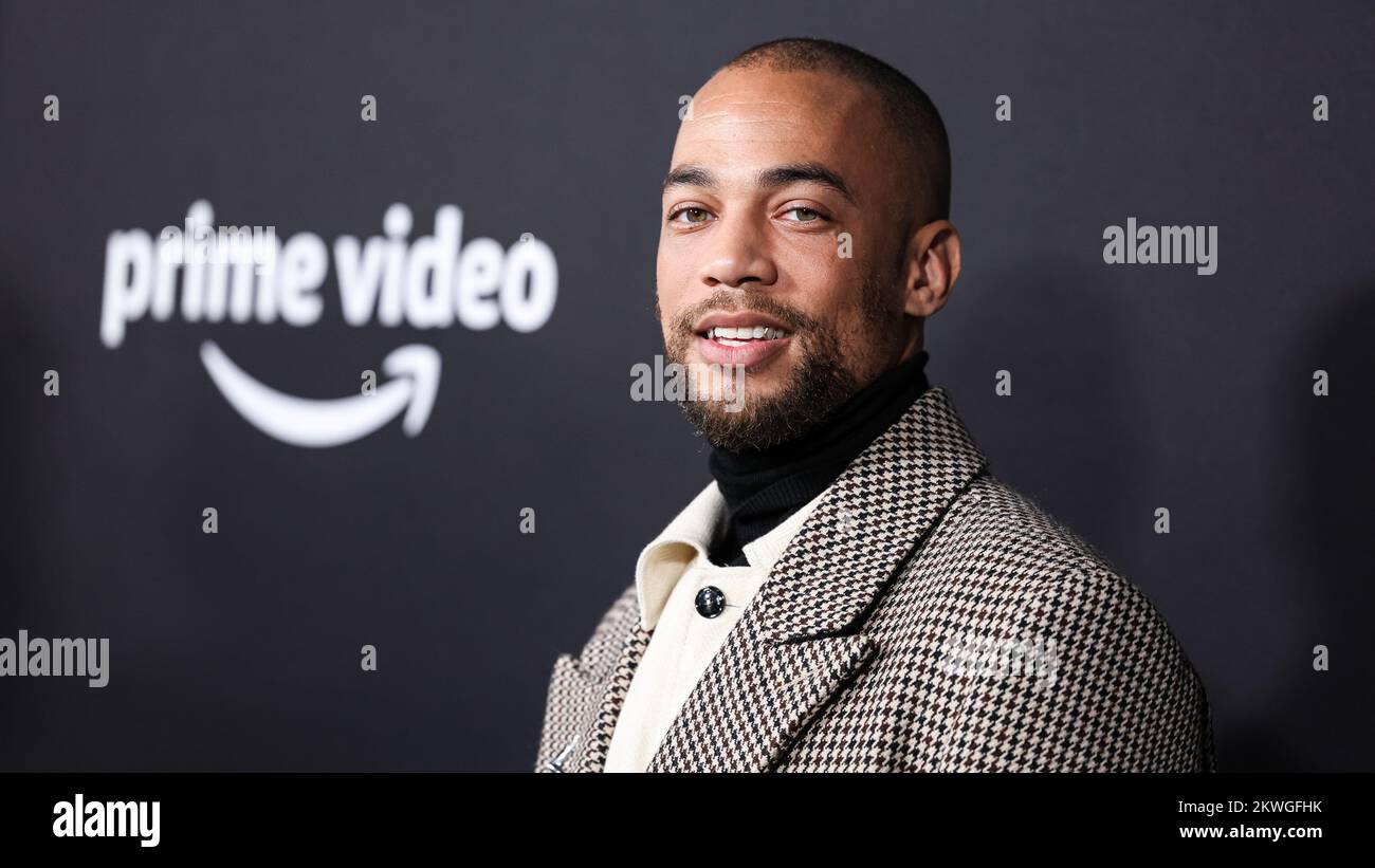 Century City, United States. 29th Nov, 2022. CENTURY CITY, LOS ANGELES, CALIFORNIA, USA - NOVEMBER 29: American actor and activist Kendrick Sampson arrives at the Los Angeles Premiere Of Amazon Prime Video's 'Something From Tiffany's' held at AMC Century City 15 at Westfield Century City on November 29, 2022 in Century City, Los Angeles, California, United States. (Photo by Xavier Collin/Image Press Agency) Credit: Image Press Agency/Alamy Live News Stock Photo