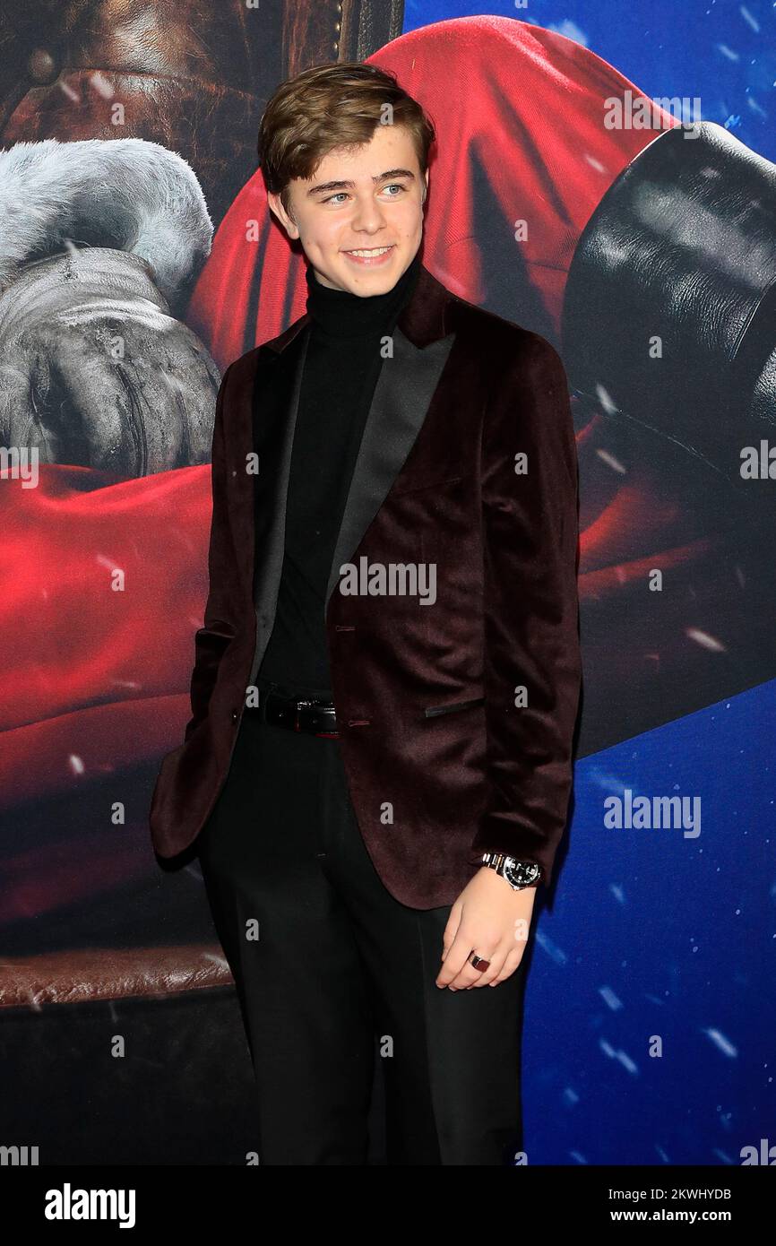 LOS ANGELES - NOV 29: Alexander Elliot at the Violent Night Premiere at