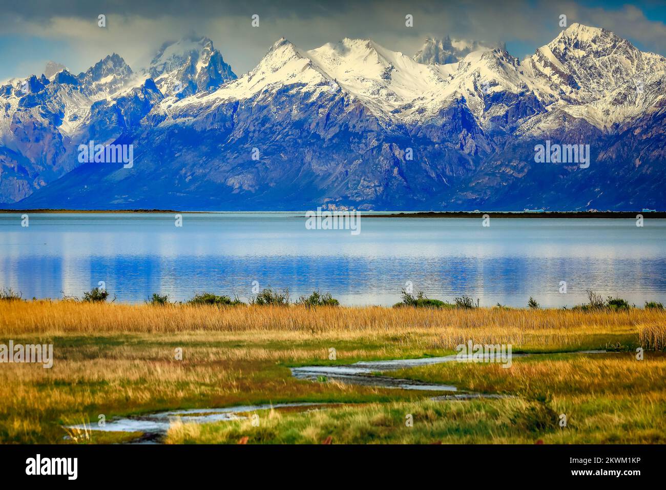 Snowcapped Andes and Lake Argentina near El calafate, Patagonia ...
