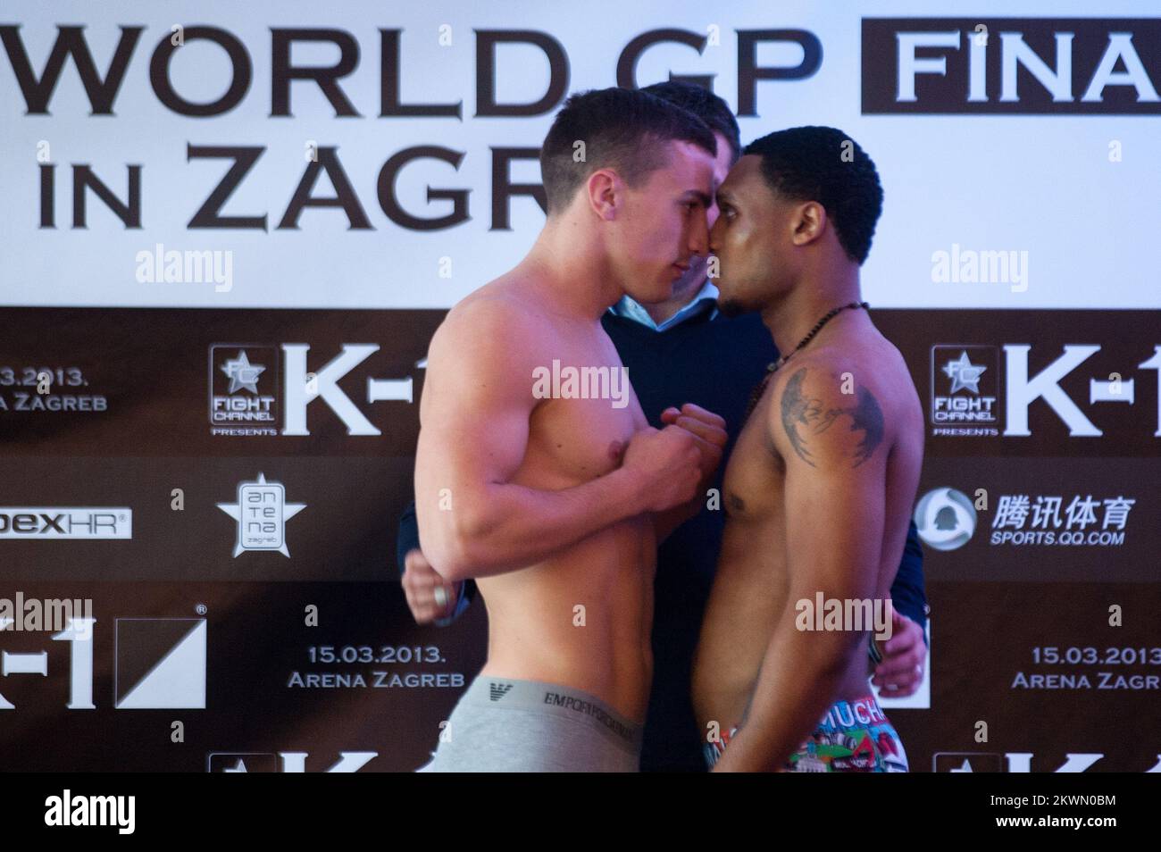 Jason Wilnis and Toni Milanovic square up in the press conference Stock Photo