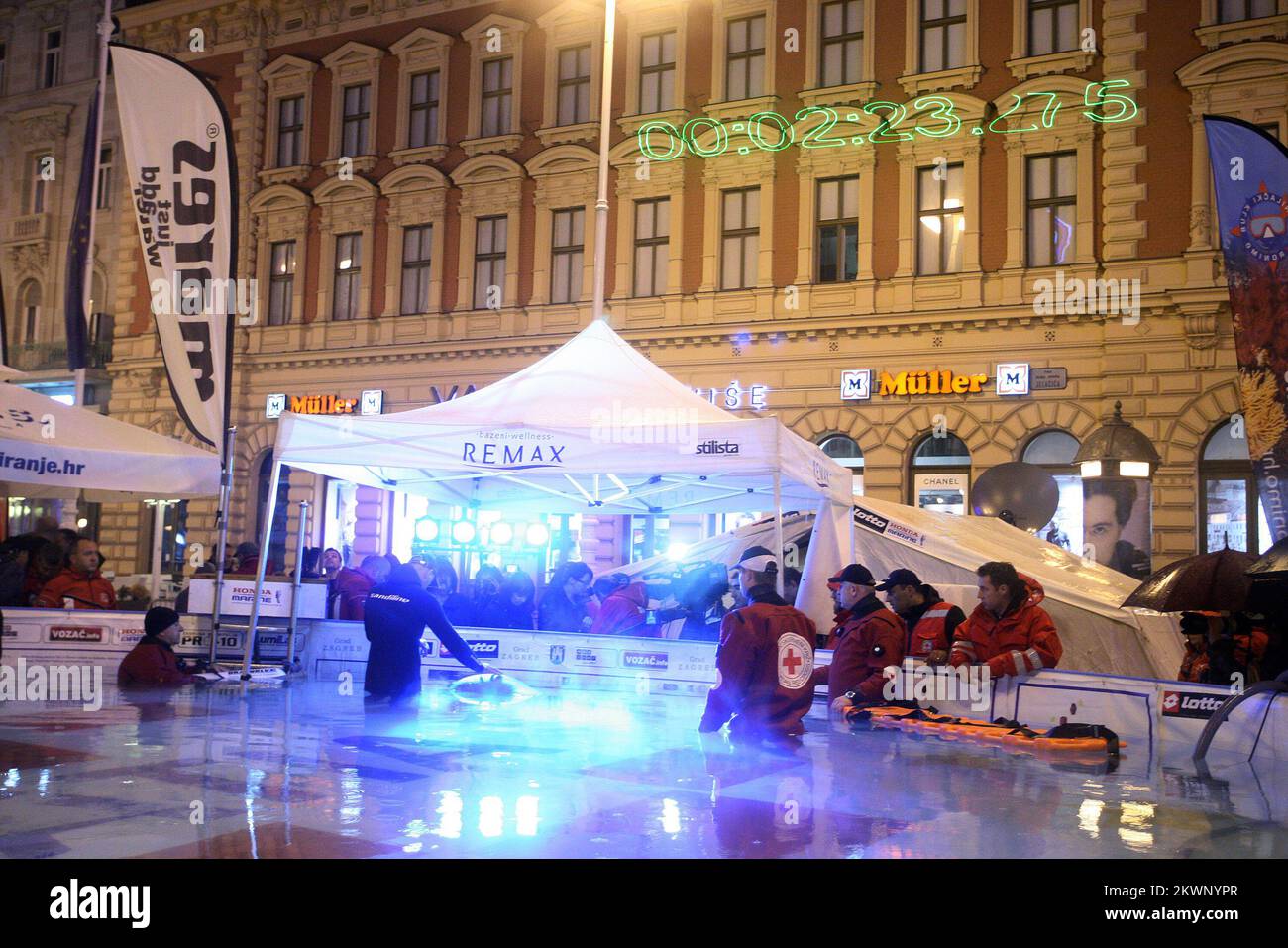 Diver Goran Colak set a new Guinness World Record by holding his breath