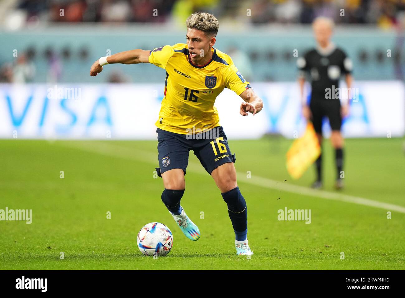 Doha, Qatar. Nov 29, 2022, Jeremy Sarmiento of Ecuador during the FIFA  World Cup Qatar 2022 match, Group A, between Ecuador and Senegal played at  Khalifa International Stadium on Nov 29, 2022