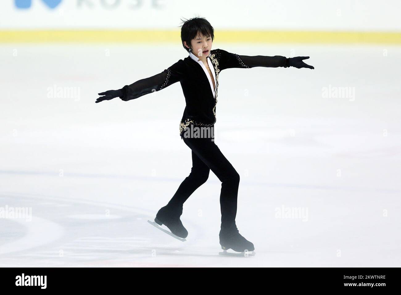 World Junior Grand Prix figure skating . Men short program , Koshiro