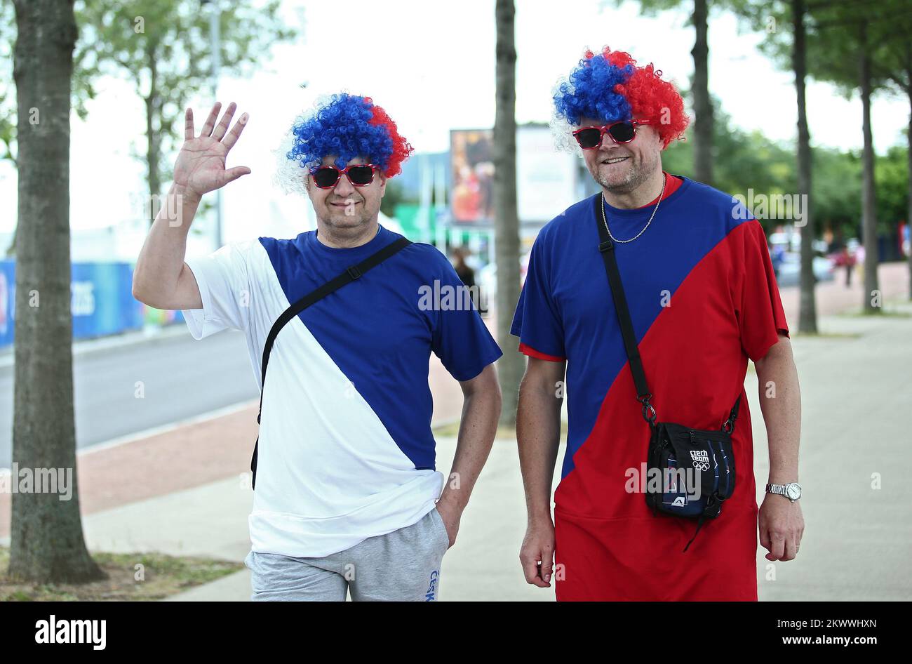 Soccer stadium atmosphere hi-res stock photography and images - Page 6 -  Alamy