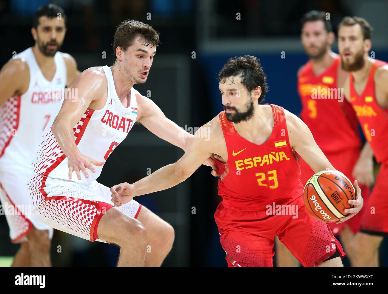 The Playoffs » Sergio Llull marca buzzer beater do meio da quadra pela Liga  ACB » The Playoffs