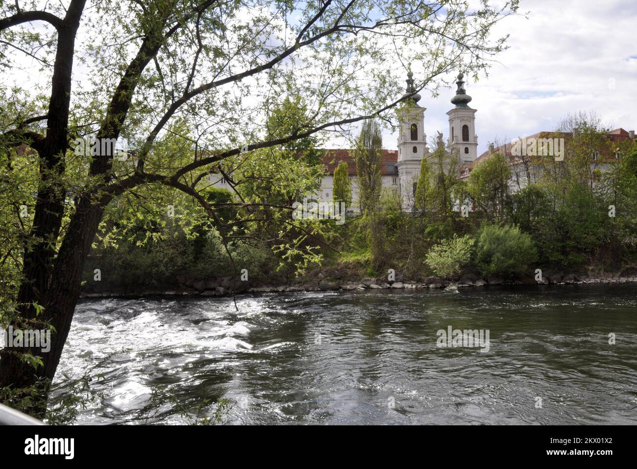 17.04.2017., Graz, Austrija - Murinsel, Unique artificial island with a cafe, interior design showroom & amphitheater in modern surrounds. Murisel is actually not an island at all, but an artificial floating platform in the middle of the Mur river. Photo: Goran Novotny/HaloPix/PIXSELL Stock Photo