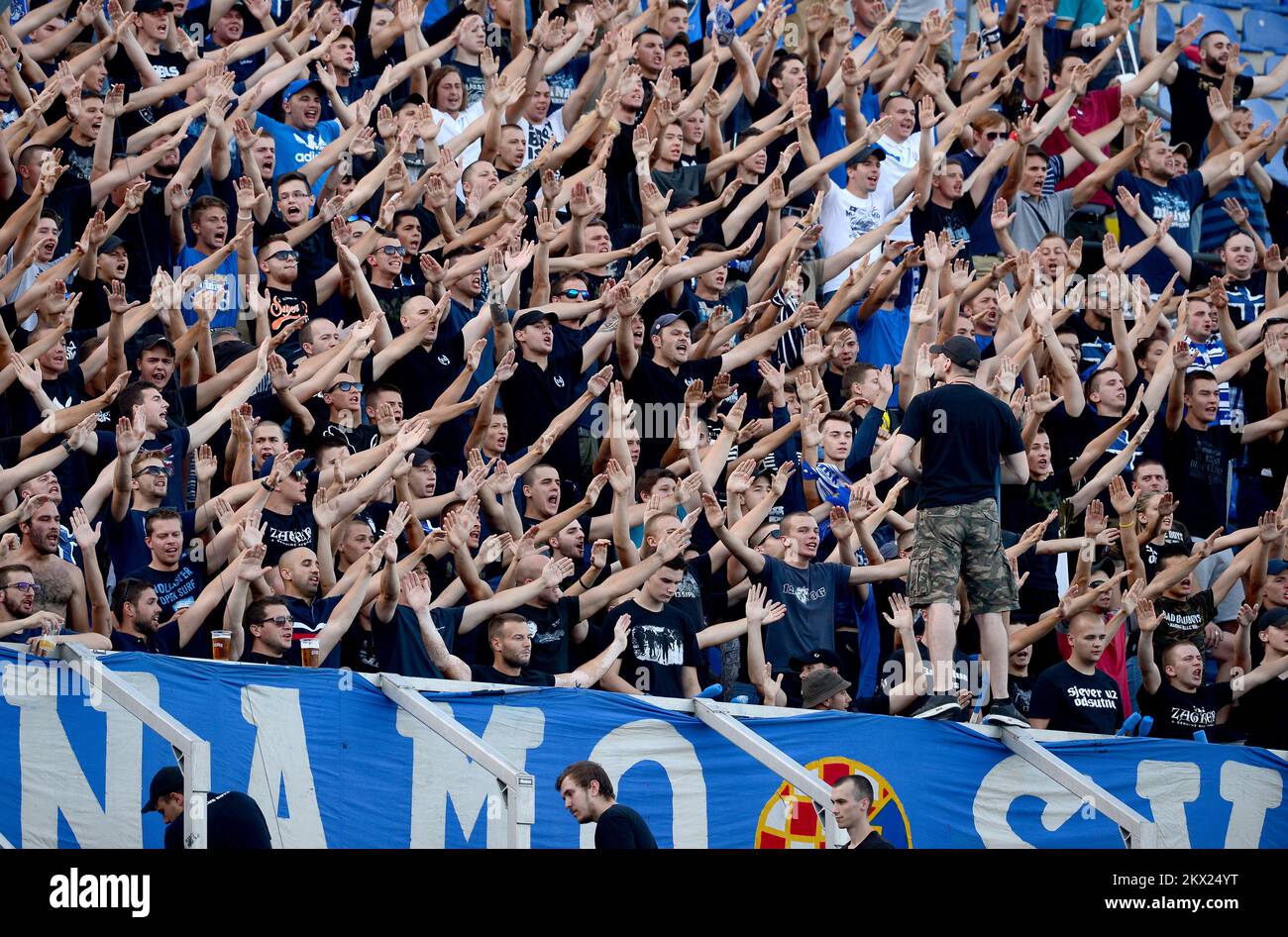 Skënderbeu v Dinamo Zagreb background