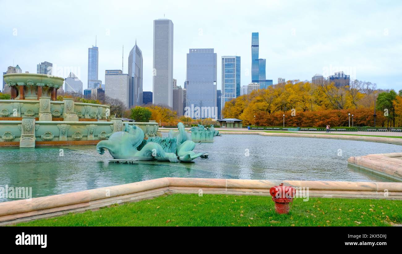 The Buckingham Fountain in downtown Chicago, Illinois, USA Stock Photo