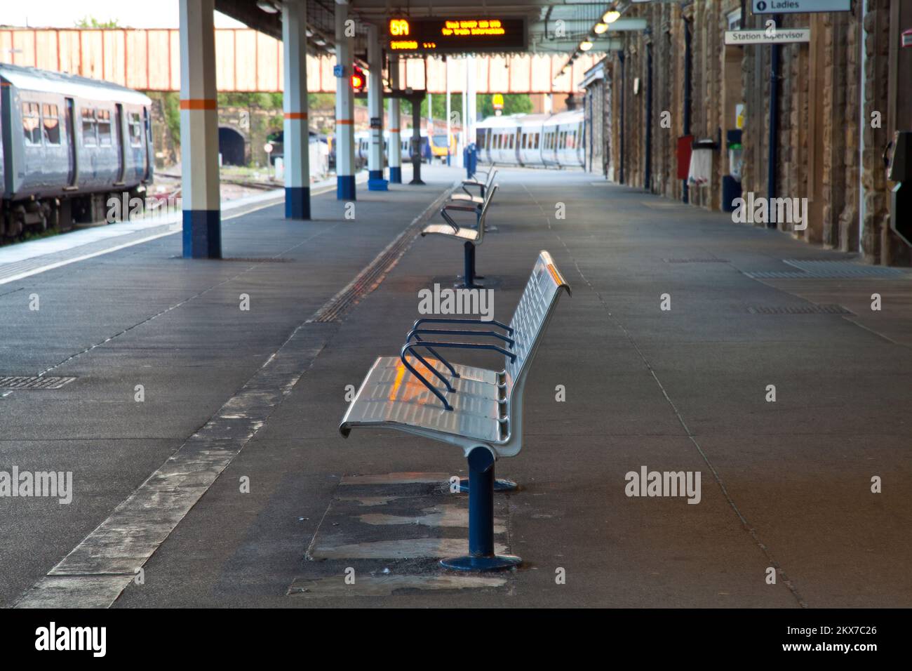 Sheffield train station empty during trade union strikes Stock Photo