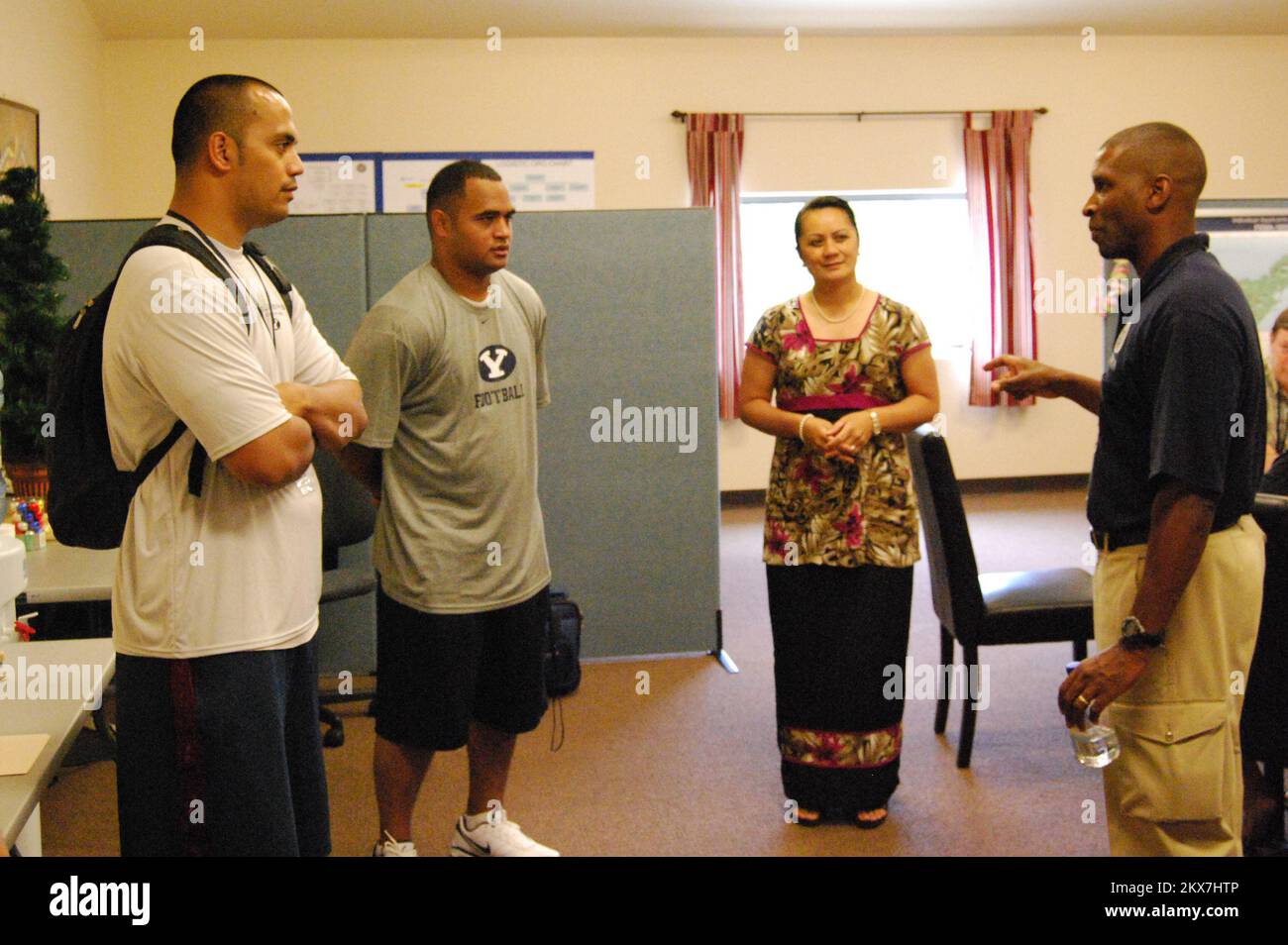 Former National Football League Players Visit Joint Field Office. American Samoa Earthquake, Tsunami, and Flooding. Photographs Relating to Disasters and Emergency Management Programs, Activities, and Officials Stock Photo