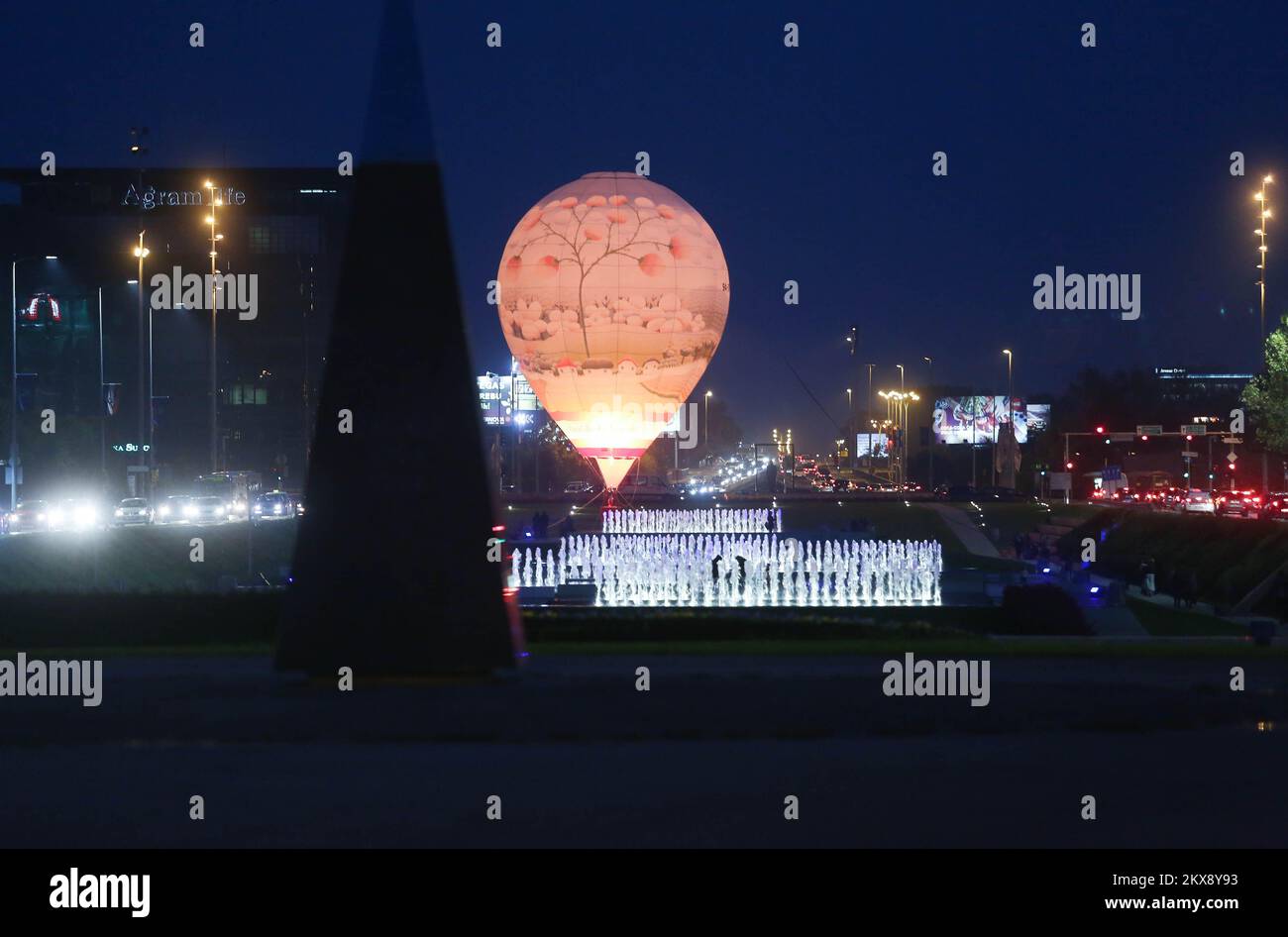 19.10.2018., Zagreb A hot air balloon whose dome is also the