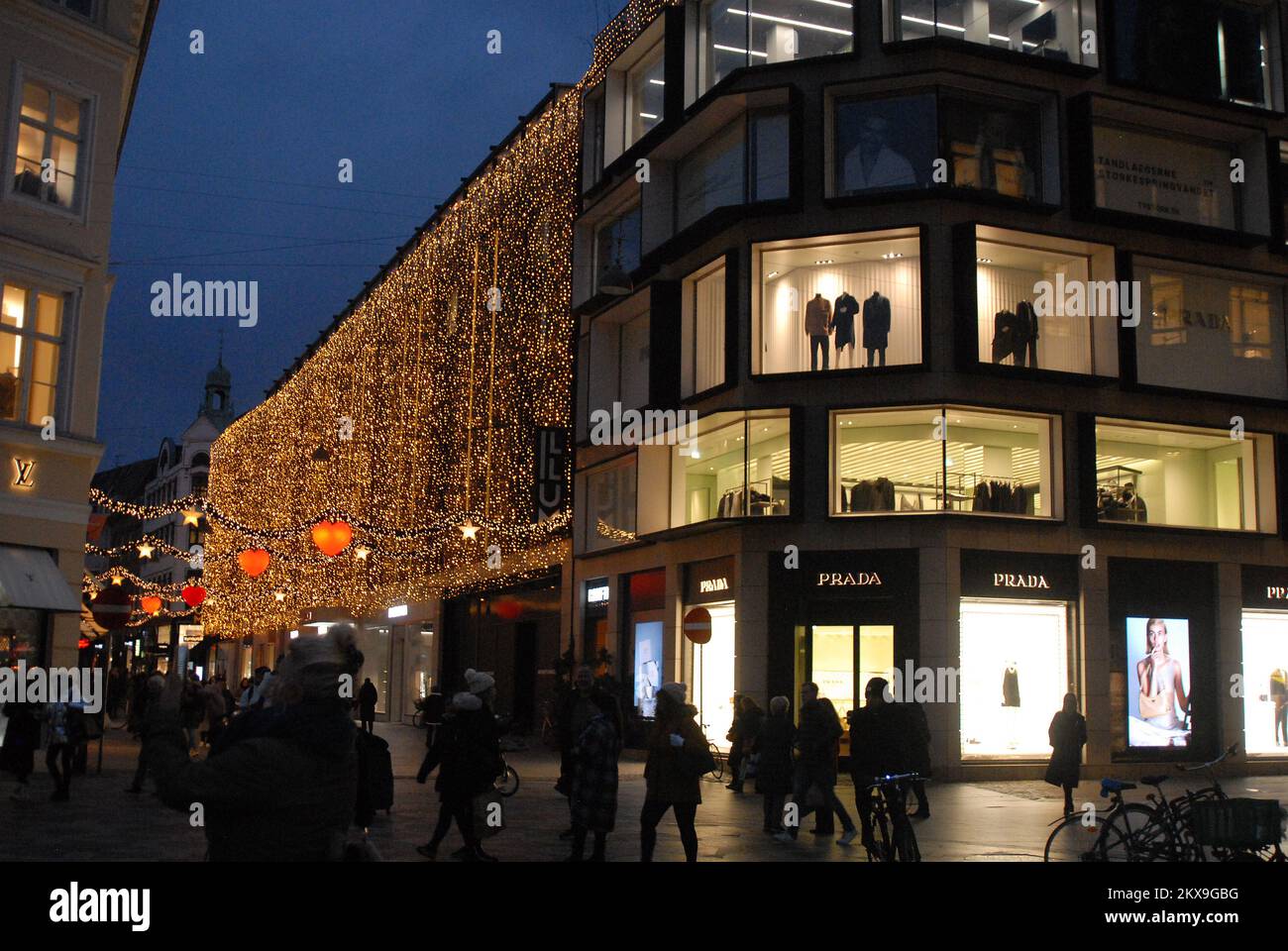 Denmark In November Copenhagen/Denmark/30 November 2022/ Christmas shoppers and visitors ...