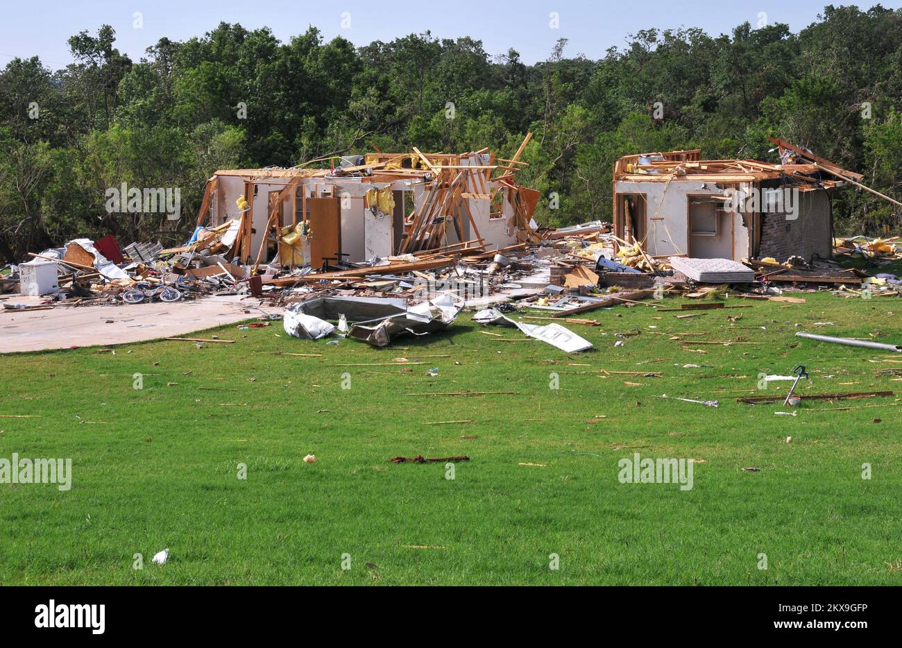 Tornado destroyed home hi-res stock photography and images - Alamy