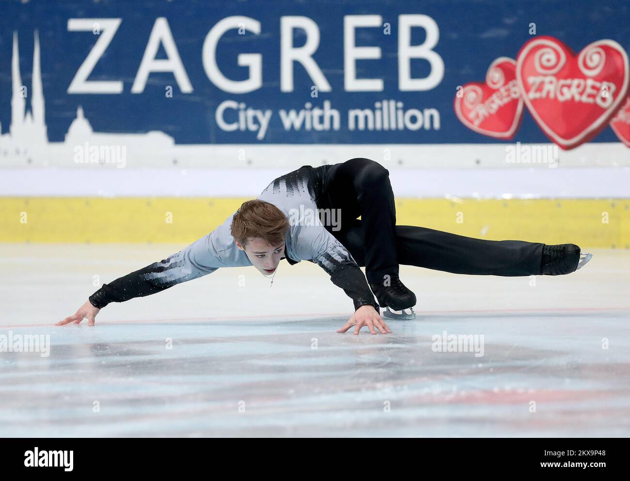 07.12.2018., Zagreb, Croatia - Golden Pirouette,mens finals, , free  skating. Aleksandr Selevko, Photo: Igor Kralj/PIXSELL Stock Photo - Alamy