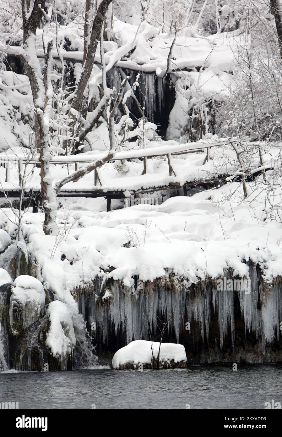 24 01 2019 Plitvicka Jezera National Park Plitvice Lakes Covered 24-01-2019-plitvicka-jezera-national-park-plitvice-lakes-covered