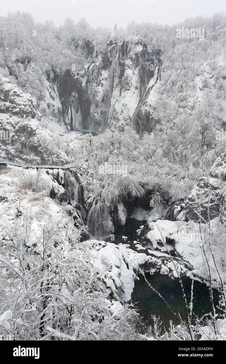 24 01 2019 Plitvicka Jezera National Park Plitvice Lakes Covered 24-01-2019-plitvicka-jezera-national-park-plitvice-lakes-covered