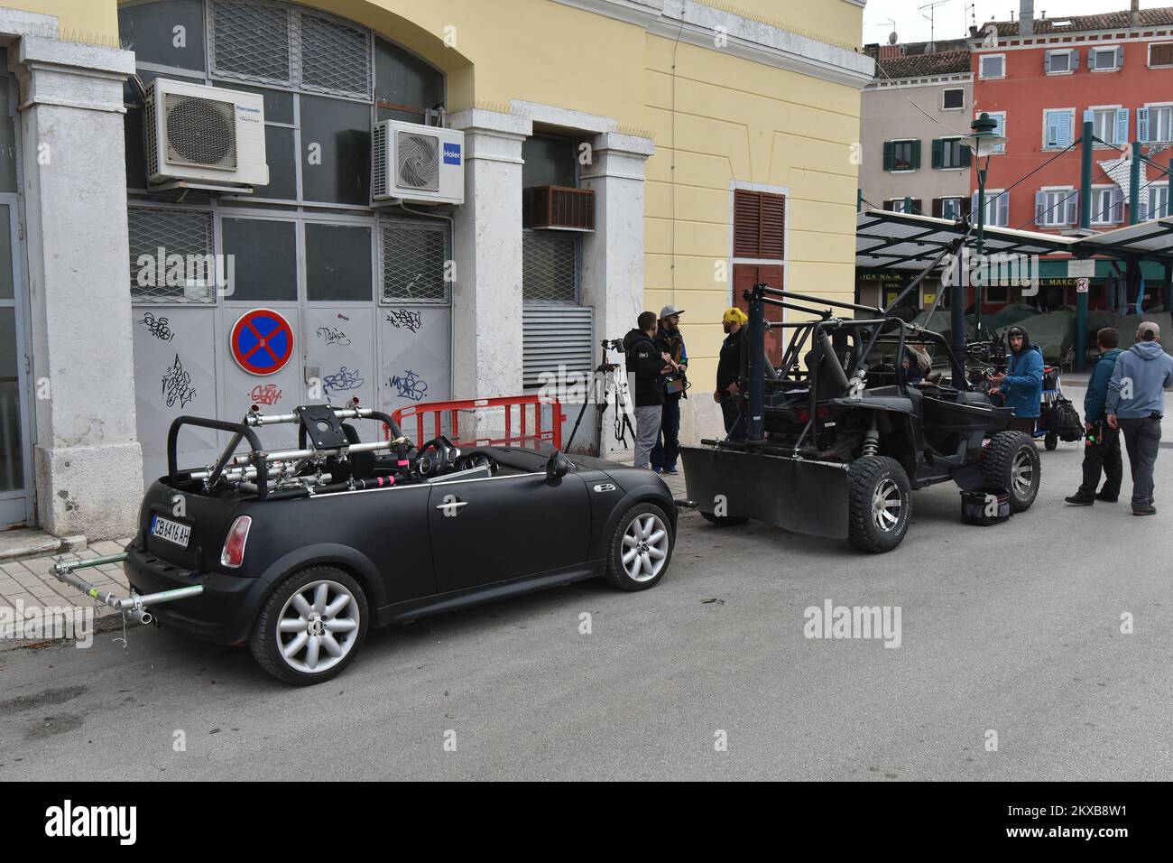 05.04.2019., Croatia, Rovinj - In the afternoon, filming 'The Hitman's Wife's Bodyguard,' performed by Samuel L. Jackson, Salma Hayek and Ryan Reynolds, began. Until late in the evening filming the scene in which participate and stunt doubles of famous actors.Photo: Dusko Marusic/PIXSELL Stock Photo