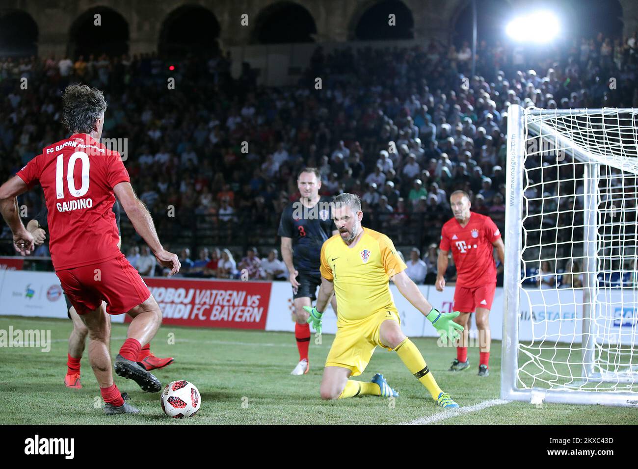 08.07.2019., Croatia, Pula - For the first time in history, the Roman amphitheater became a football ground where the forces measured the legends of the Croatian soccer team and Bayer Muenchen. Maurizio Gaudino, Stipe Pletikosa Photo: Goran Stanzl/PIXSELL Stock Photo