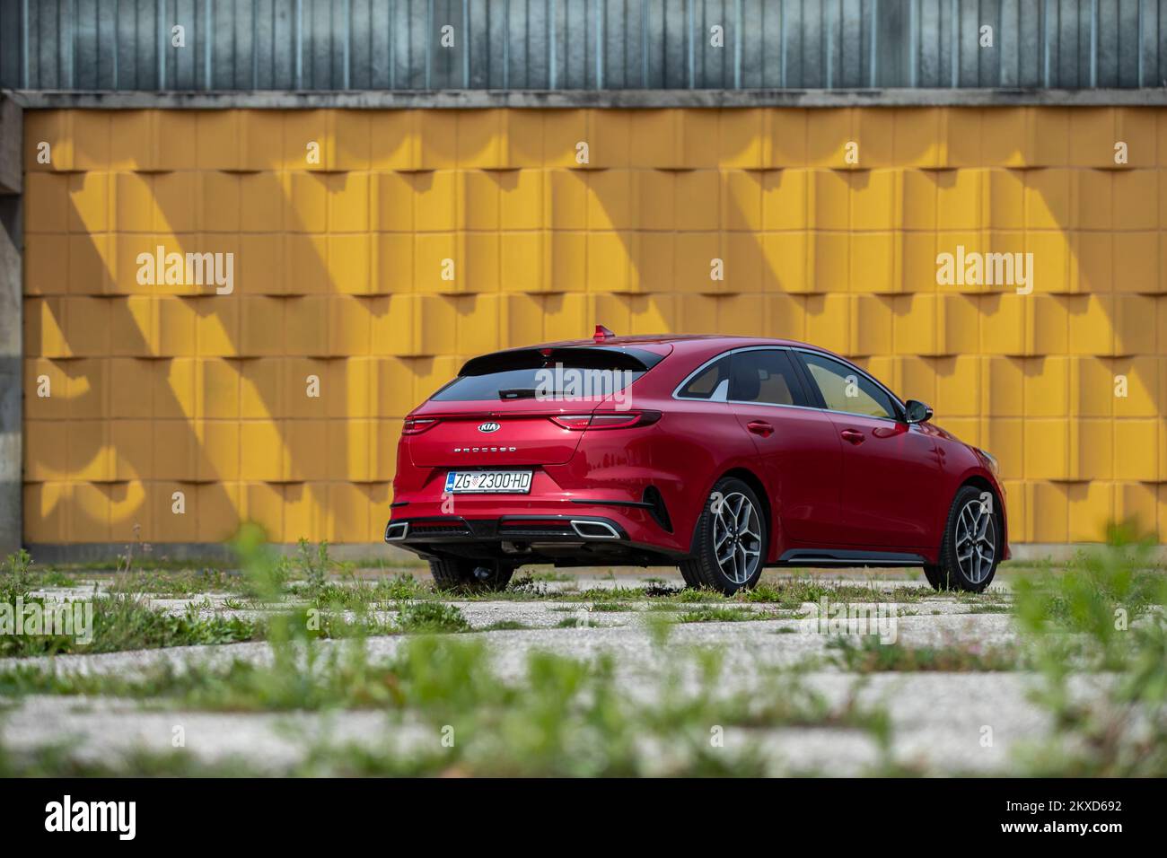 Kia proceed hi-res stock photography and images - Alamy