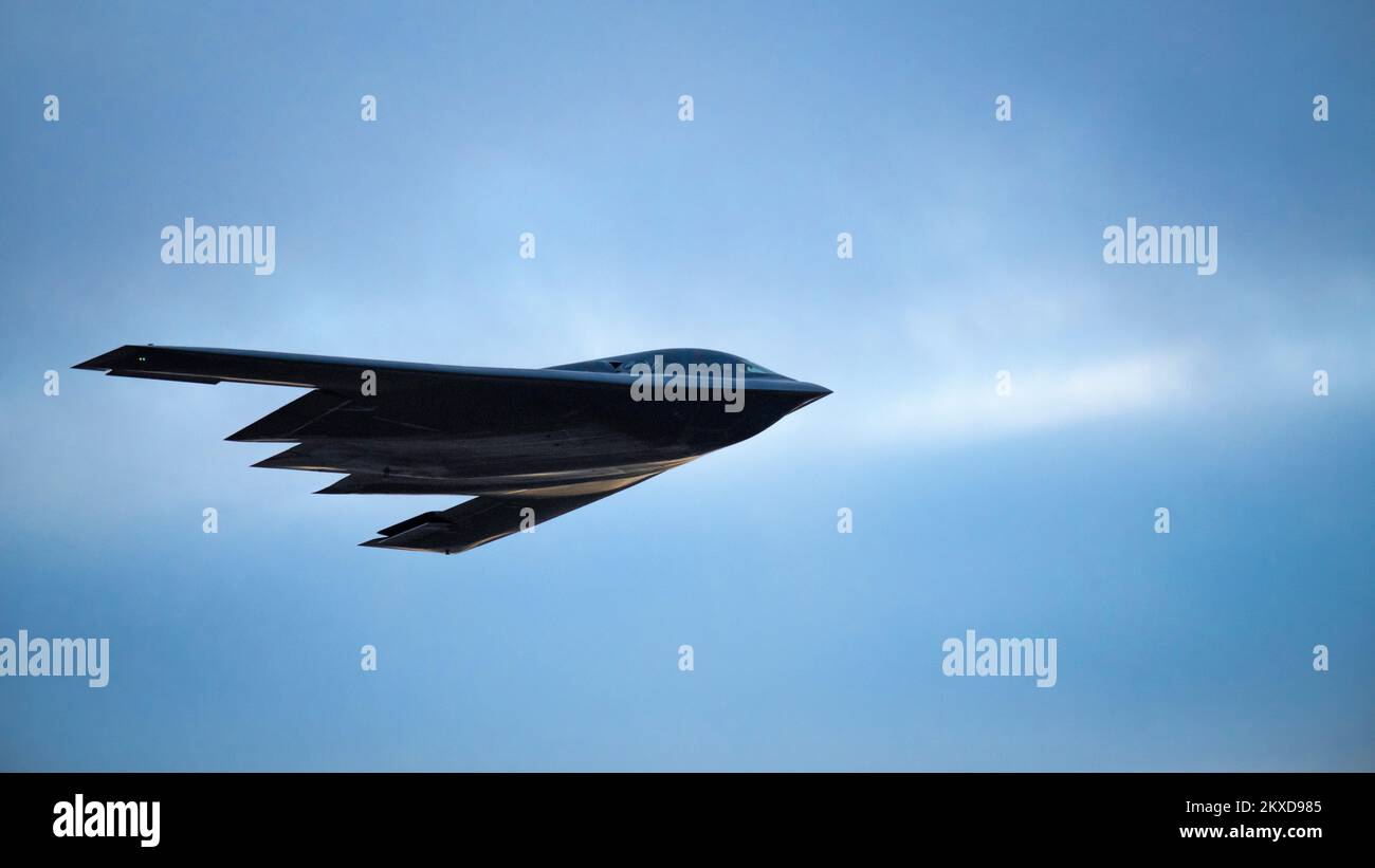 Glendale, United States. 15 November, 2022. A U.S. Air Force B-2 Spirit stealth strategic bomber, with the 509th Bomb Wing, takes off from Luke Air Force Base, November 15, 2022 in Glendale, Arizona.  Credit: SrA Noah Coger/Planetpix/Alamy Live News Stock Photo