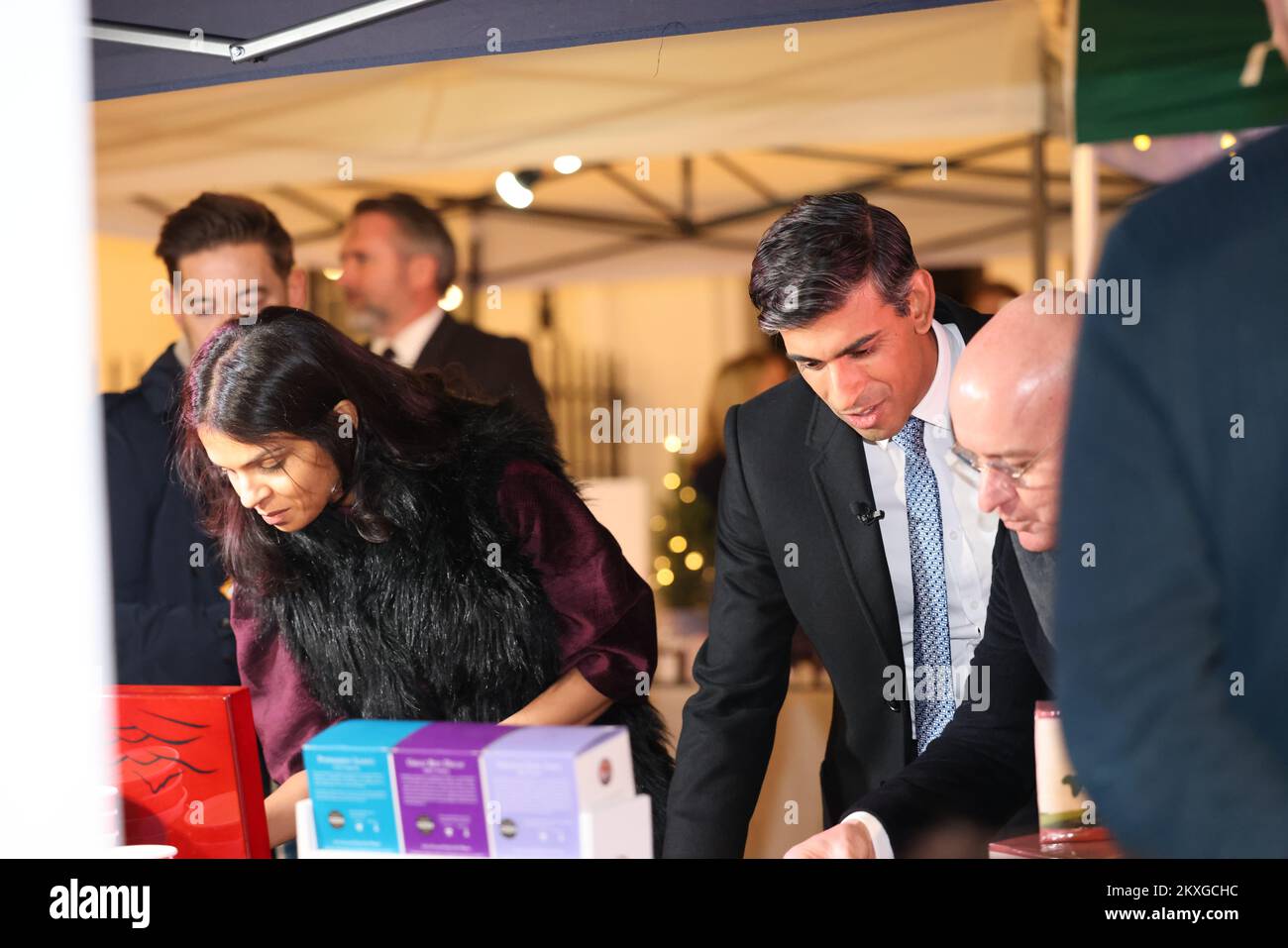 London, UK, 30th November 2022. Small businesses set up stalls outside number 10 for the Downing Street Festive Showcase. Rishi Sunak and his wife Akshata Murthy came out and enjoyed chatting to stallholders and sampling products, edible and scented! Credit: Monica Wells/Alamy Live News Stock Photo