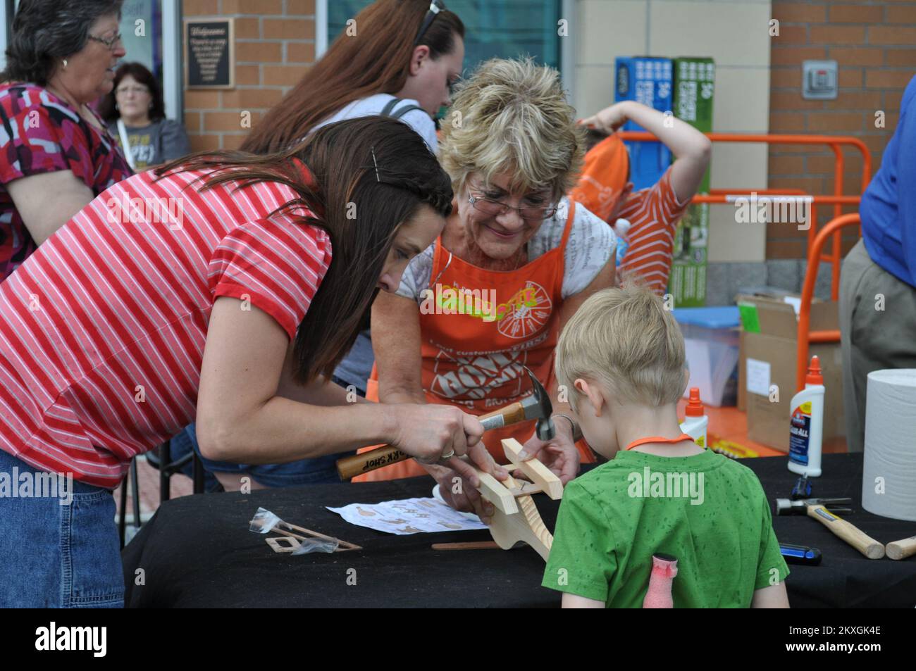 Tornado - Joplin, Mo. , August 22, 2011   Home Depot hosting crafts for kids at Walgreen re-opening day. Walgreen on 20th Street and Range Line re-opens after it was destroyed by the EF-5 tornado on May 22, 2011. FEMA is in the city to provide assistance to the disaster survivors. Missouri Severe Storms, Tornadoes, And Flooding. Photographs Relating to Disasters and Emergency Management Programs, Activities, and Officials Stock Photo