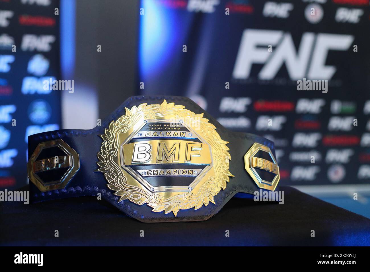 Ufc belt hi-res stock photography and images - Alamy