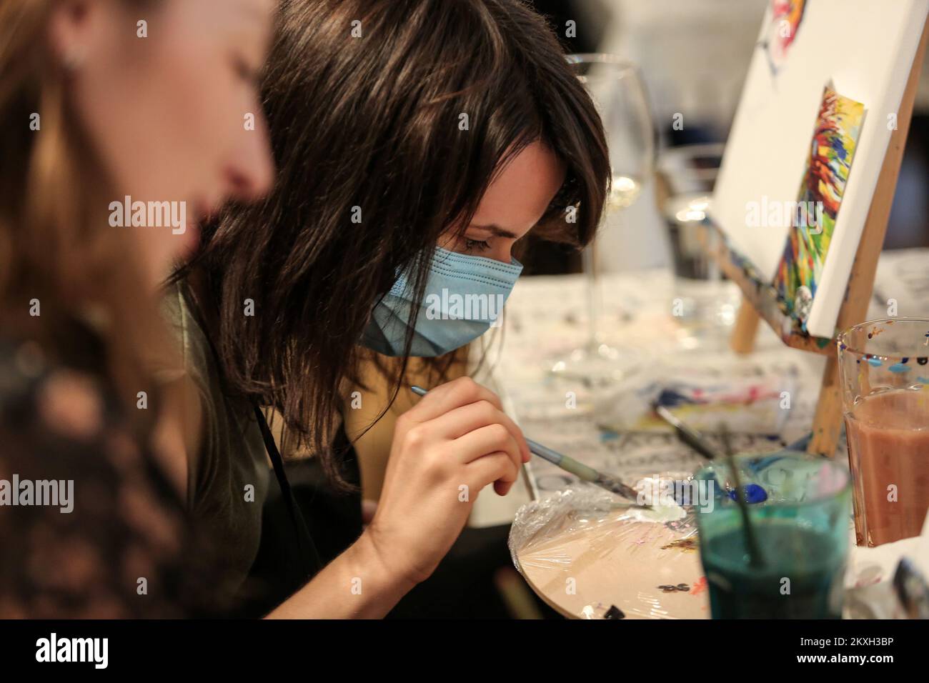 Paint & Wine and art therapy is unique in Croatia. Painting