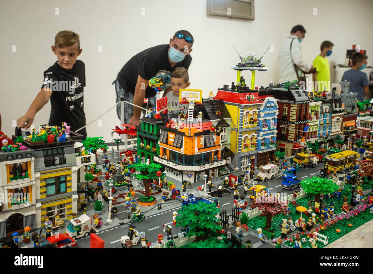 People watch the exhibits during a LEGO exhibition in Djakovo, Croatia,  Sept. 05, 2020. Photo: Davor Javorovic/PIXSELL Stock Photo - Alamy