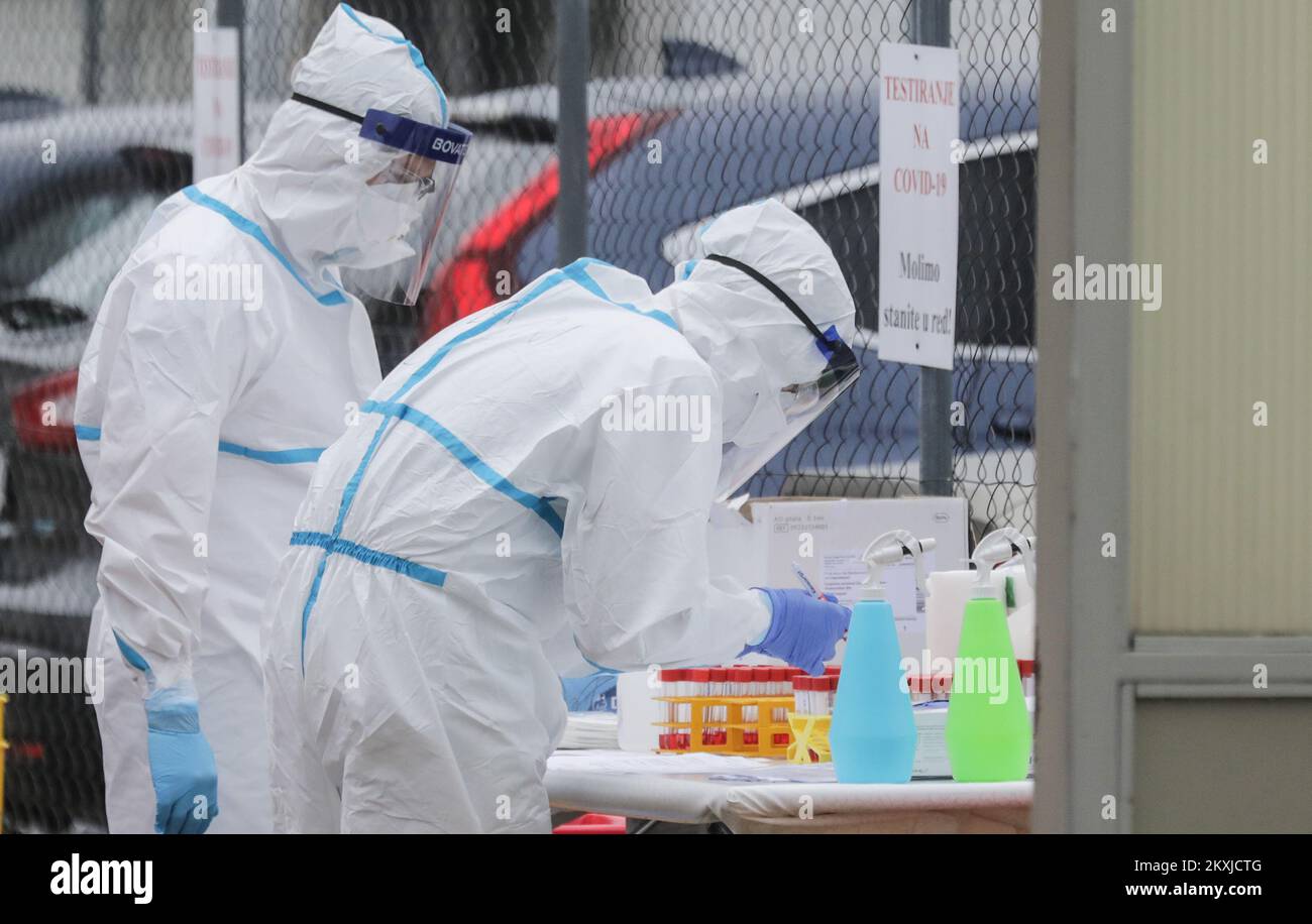 Testing for coronavirus in the east parking lot of the Zagreb Fair in Zagreb, Croatia on October 29, 2020. In the last 24 hours, 2776 new cases of SARS-CoV-2 virus infection were recorded, and the number of active cases in Croatia today is 14031. Among them, 985 patients are in hospital, of which 71 are on a respirator. 18 people died. Photo: Robert Anic/PIXSELL  Stock Photo