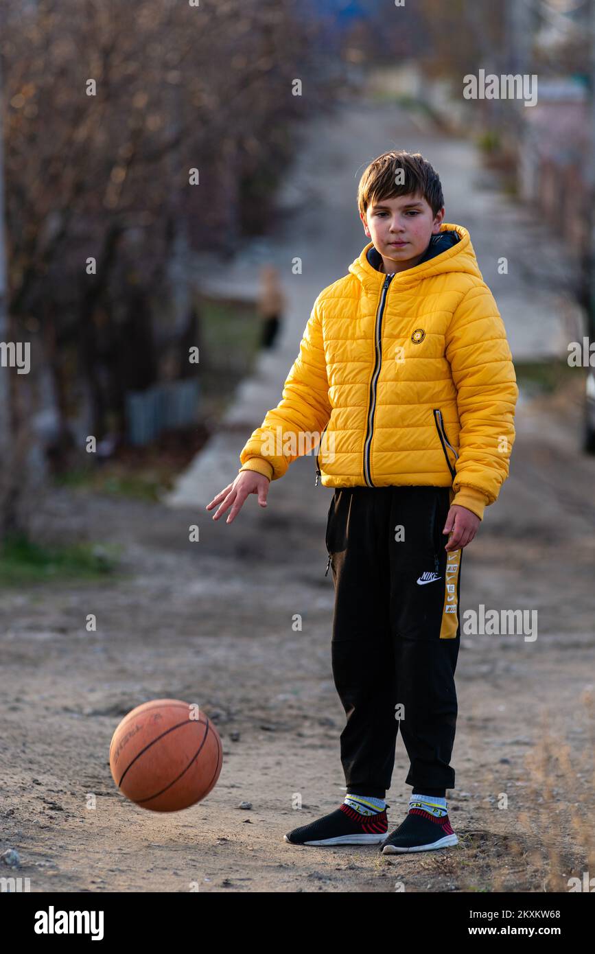 Basket sport garcon sales