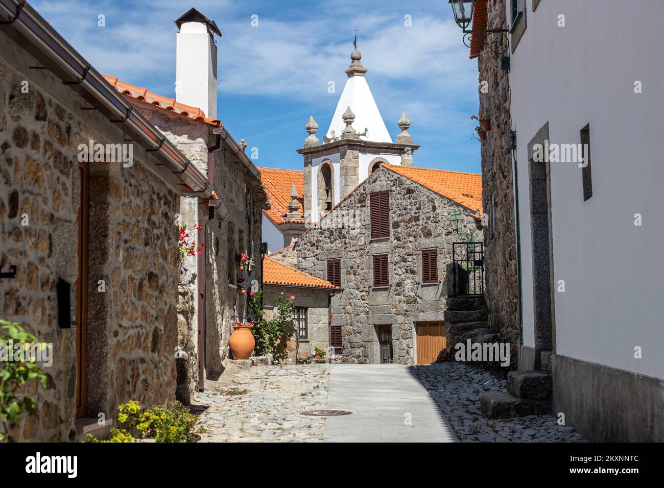 Aldeias Históricas de Portugal, Linhares da Beira, Celorico da Beira