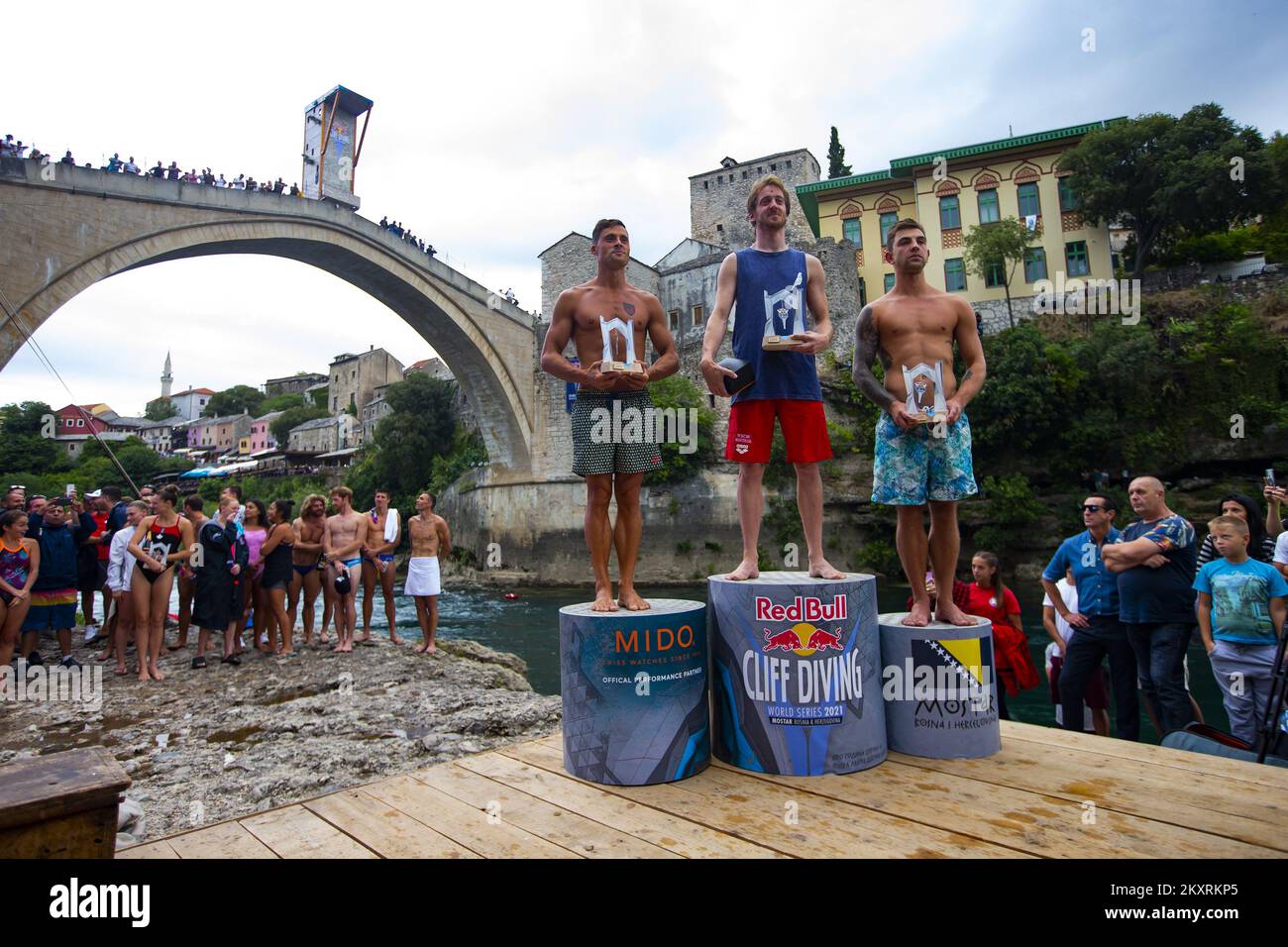 Romanian Constantin Popovici, Englishman Gary Hunt and Russian Nikita