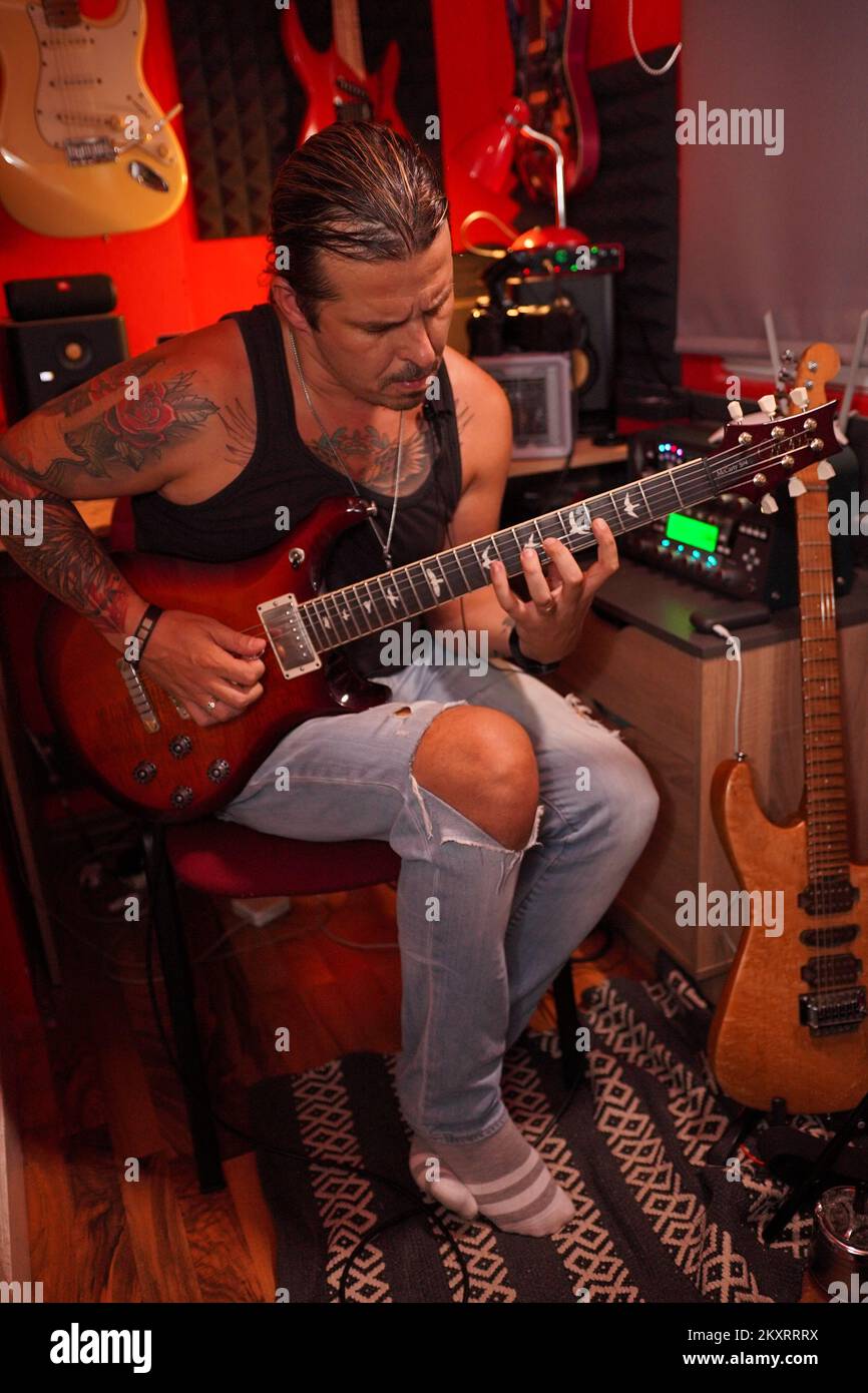 Best guitarist in the world 2020 deals