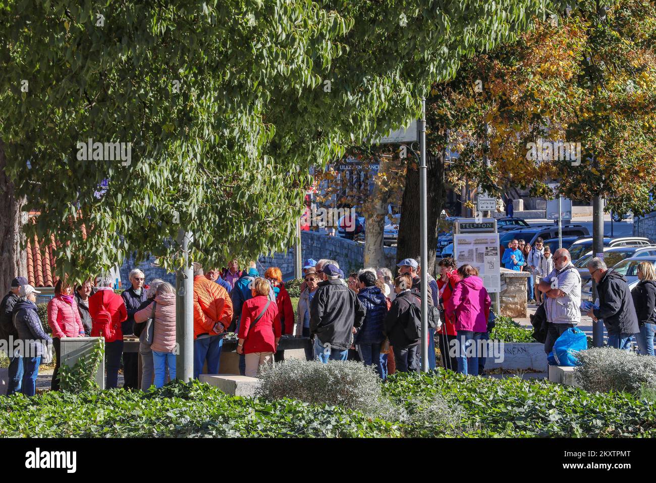 Tourists visited the city center ,in Pula, Croatia, on october 24, 2021  Photo: Srecko Niketic/PIXSELL Stock Photo - Alamy