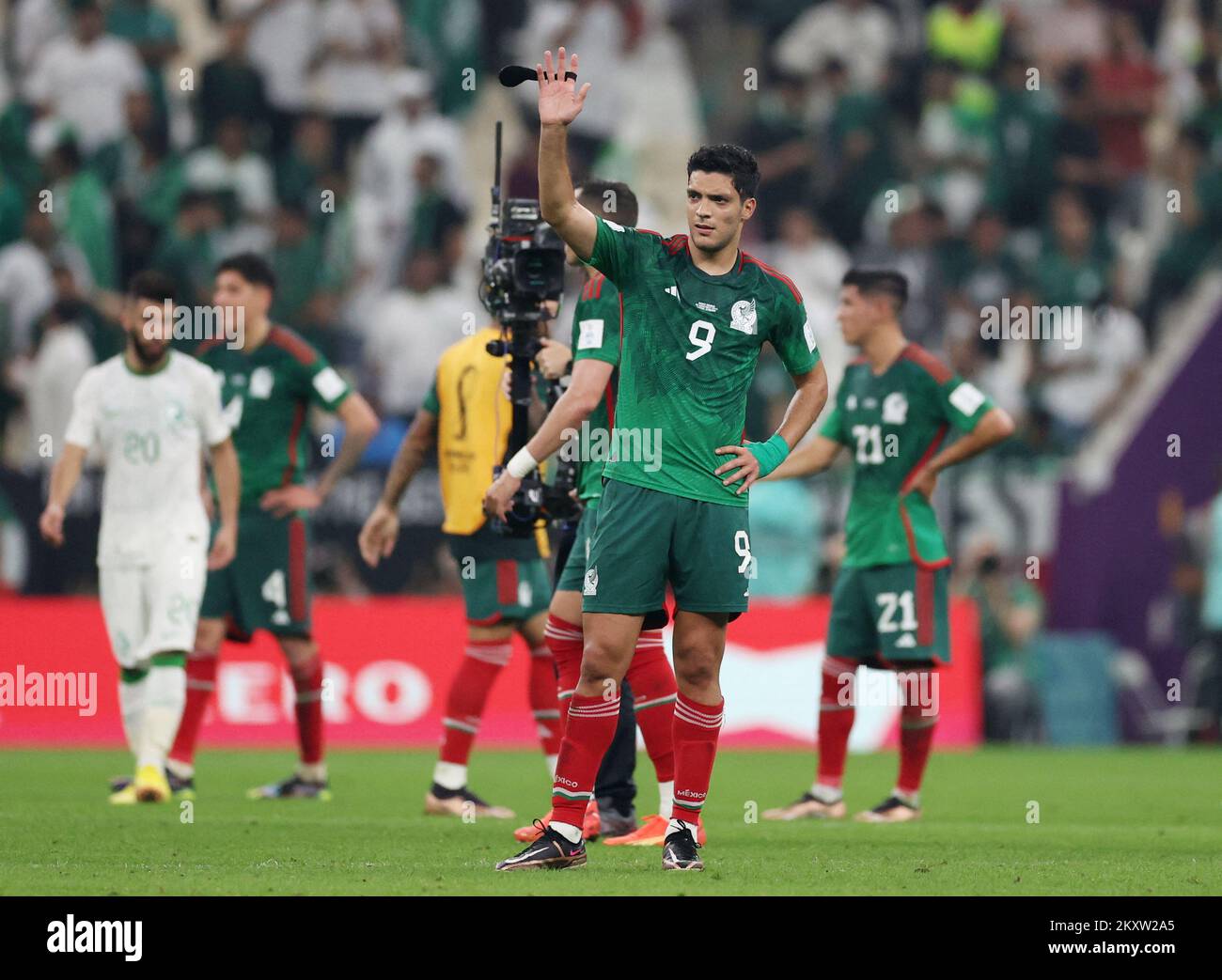 Breathtaking Raúl Jiménez Seals Mexico’s Win Against Nine-man South Africa In World Cup Opener Wallpaper Collection Breathtaking Raúl Jiménez Seals Mexico’s Win Against Nine-man South Africa In World Cup Opener Wallpaper Collection