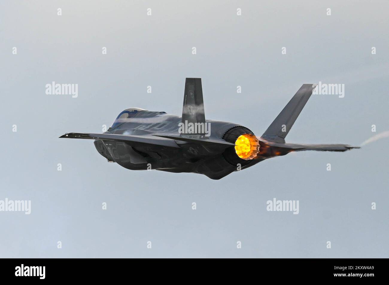 https://c8.alamy.com/comp/2KXW4A9/a-us-air-force-f-35a-lightning-ii-from-the-58th-fighter-squadron-33rd-fighter-wing-eglin-air-force-base-florida-takes-off-for-a-training-mission-during-northern-lightning-at-volk-field-air-national-guard-base-wisconsin-aug-15-2022-volk-field-offers-open-airspace-with-optimal-weather-conditions-for-flying-allowing-the-33rd-fw-to-avoid-over-60-of-seasonal-lightning-and-hurricane-delays-in-florida-us-air-force-photo-by-airman-christian-corley-2KXW4A9.jpg