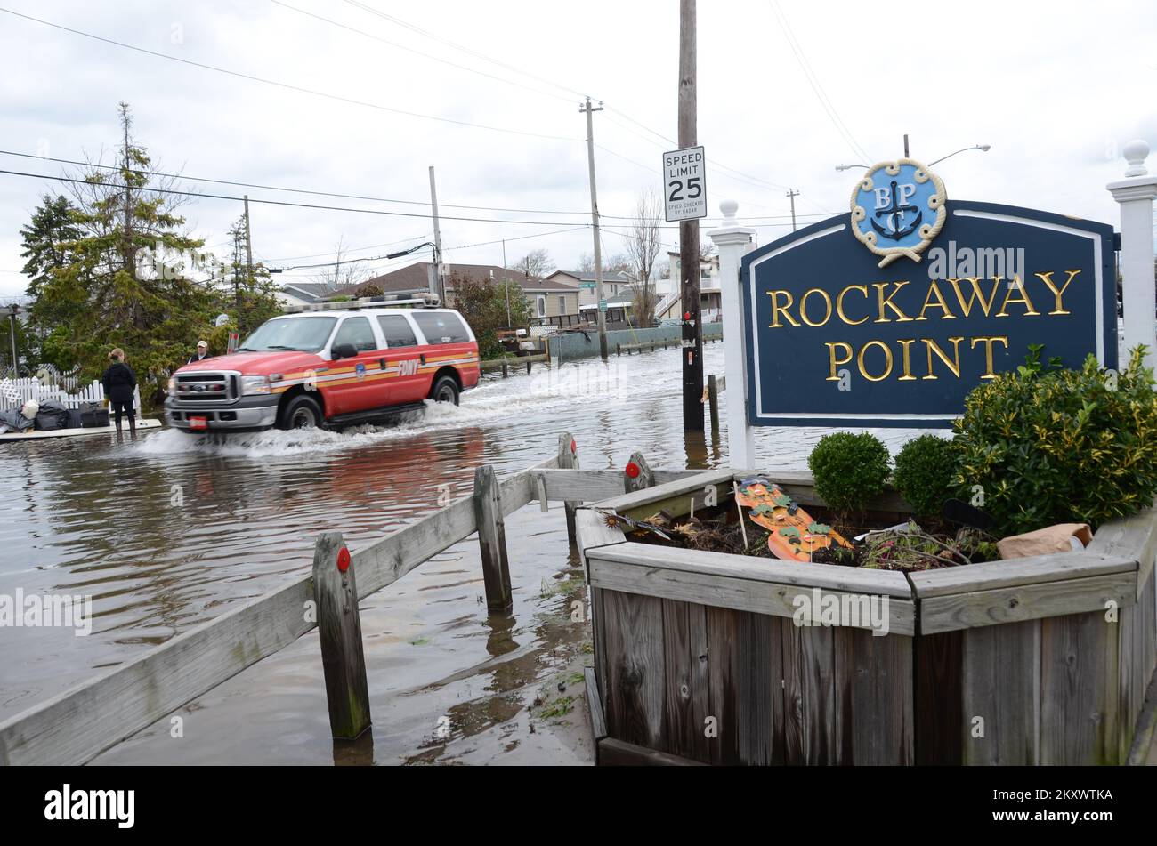 Rockaway sandy hurricane relief hires stock photography and images Alamy