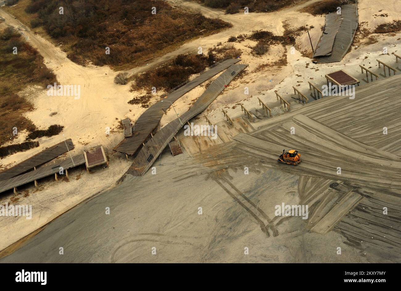 New York, N.Y., Nov. 10, 2012   Aerial damage of the coastline of New York. Cleanup activities continue with lots of sand that blanketed areas due to the storm surge in Hurricane Sandy. New York, NY, Nov. 10, 2012--Aerial damage of the coastline of New York, NY.    Jcoelyn Augustino/FEMA. Photographs Relating to Disasters and Emergency Management Programs, Activities, and Officials Stock Photo