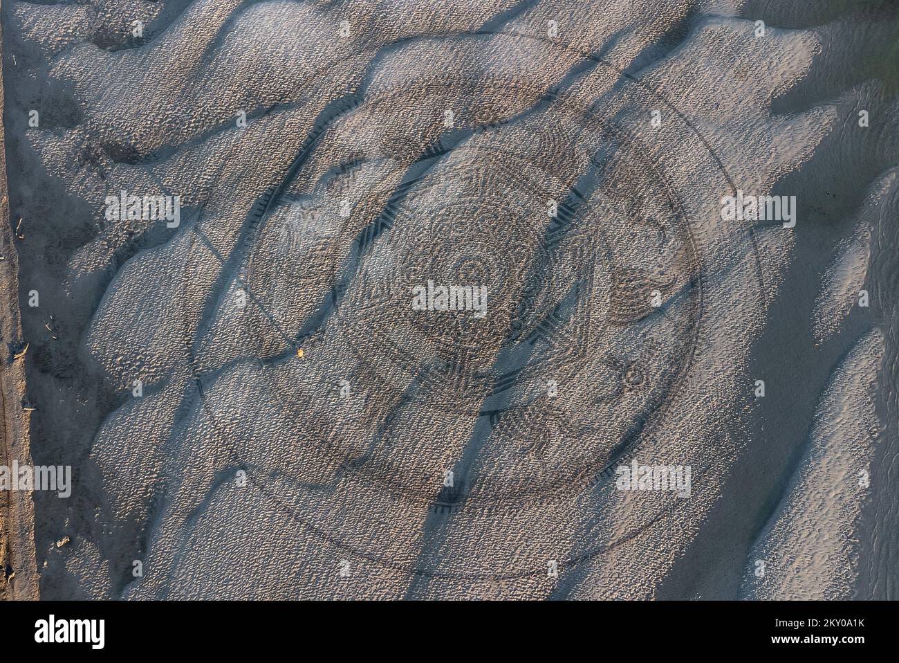 Fallers Draw Aerial photo of sand drawing made by artist Nikola Faller at Drava ...