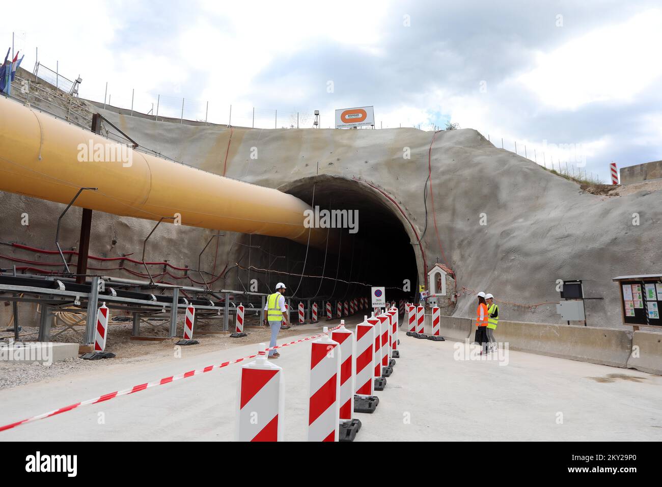 Ucka tunnel hires stock photography and images Alamy