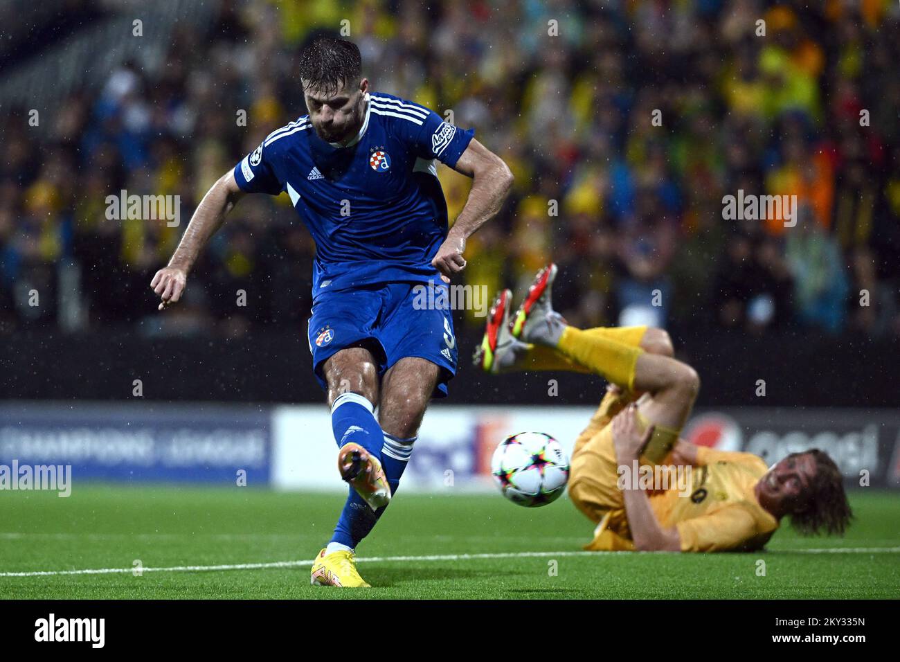 Amer Gojak of Dinamo Zagreb and Marko Livaja of Hajduk Split