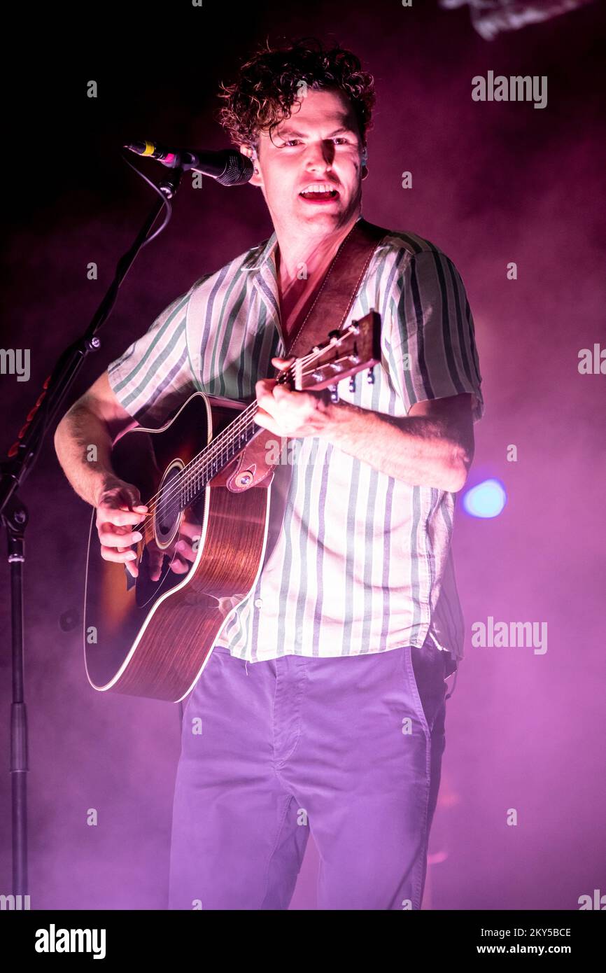Vance Joy, Australian singer songwriter performing live in 2022 Stock