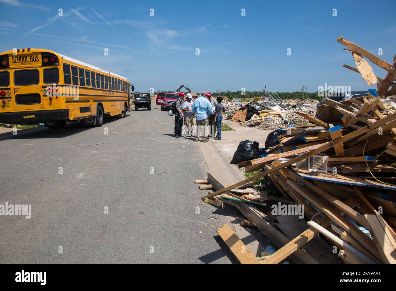 Vilonia, AR, May 21, 2014 â€“ Staff and students from Little Rock