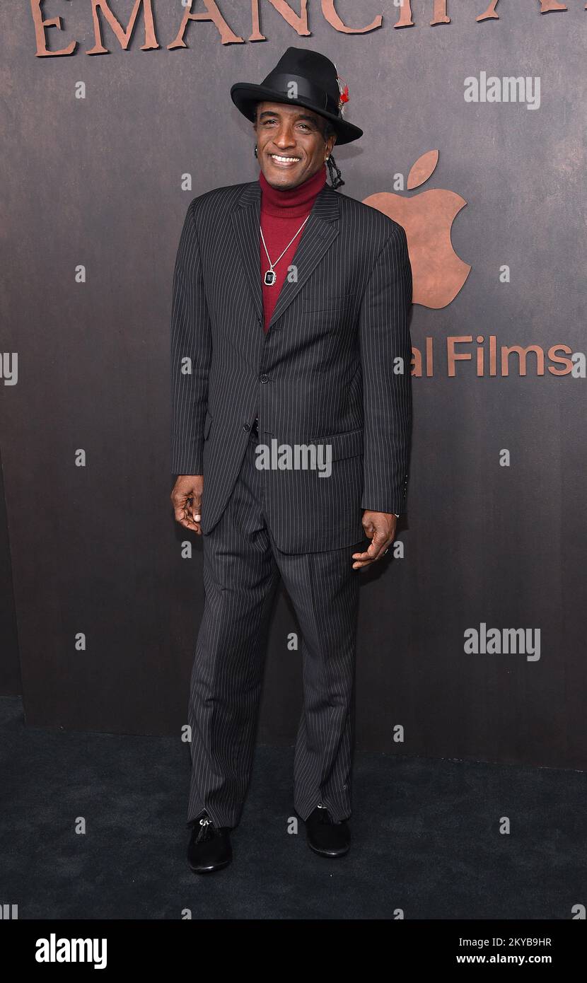 Clyde R. Jones arriving to the premiere of Apple Original Films “Emancipation” held at The Regency Village Theatre in Westwood, CA on November 30, 2022. © OConnor / AFF-USA.com Stock Photo