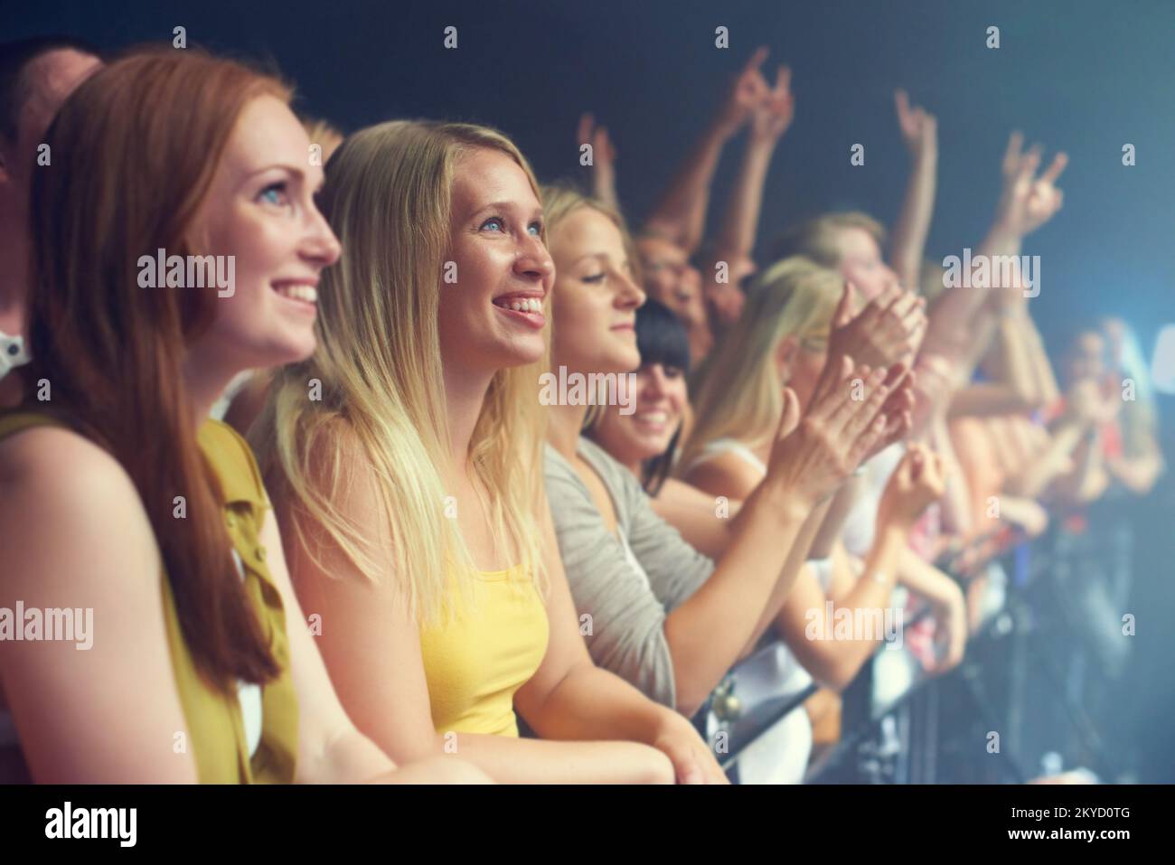 Festival man woman crowd hi-res stock photography and images - Alamy