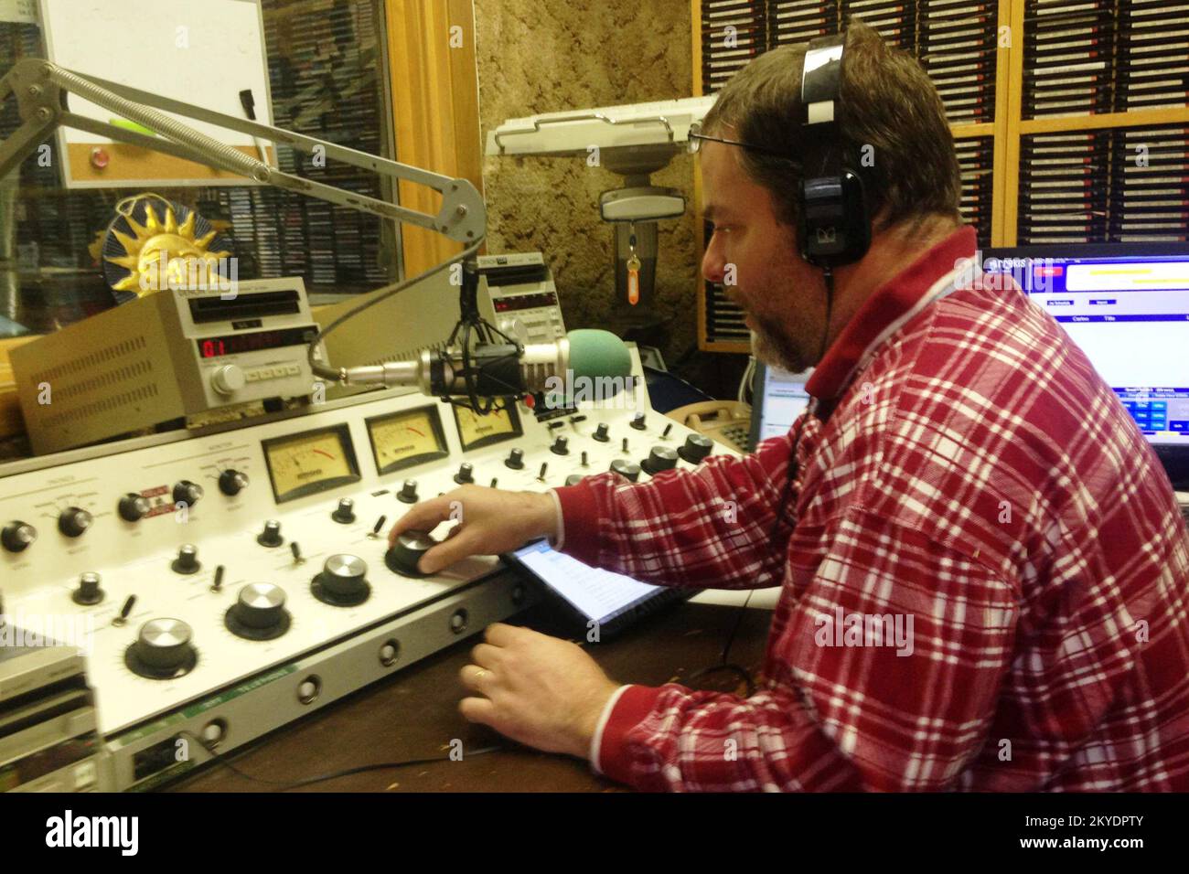 Photographs of wireless station hires stock photography and images Alamy